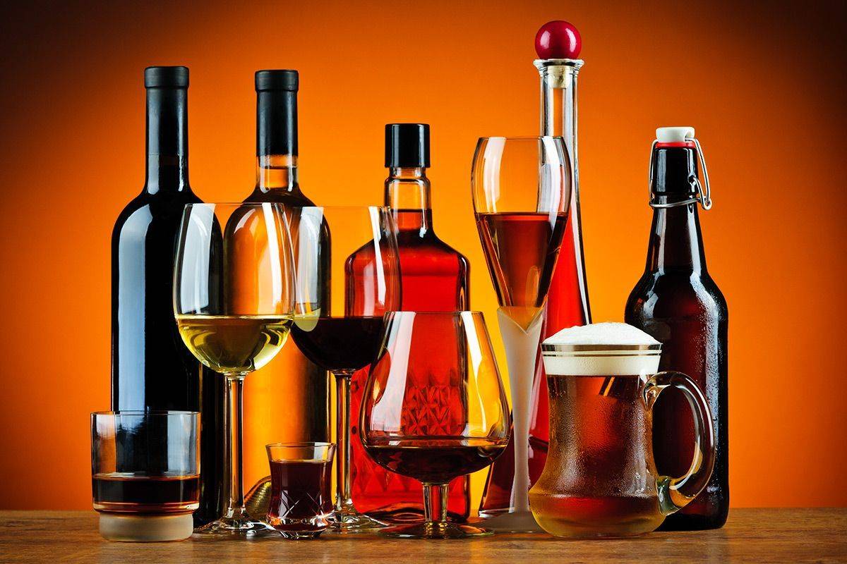 Гіпотонія і гіпертонічний криз - це стану, при яких вживання спиртного категорично заборонено