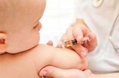 8 грудня 2011, 14:02 Переглядів:   У Луганській та Хмельницькій областях призупинили вакцинацію проти кору та поліомієліту
