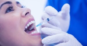 Анестезію в стоматології при грудному вигодовуванні більшість жінок, що годують вважають шкідливим
