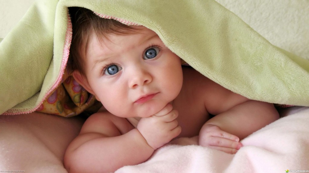 Причини наявності зеленого стільця у немовля при штучному вигодовуванні