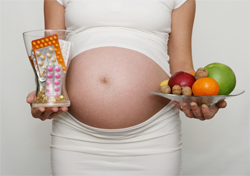 Лікування запору в період вагітності необхідно починати зі збалансованого харчування