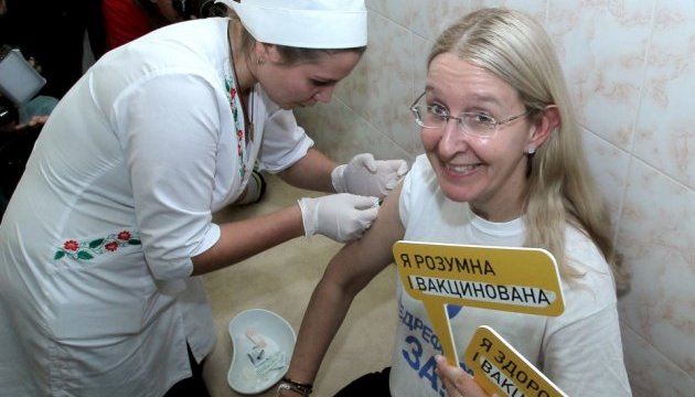 Уляна Супрун і Лілія Гриневич пройшли вакцинацію проти грипу / Фото: Тарасов Володимир
