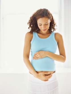 Найчастіше турбує вагітну жінку з найраніших термінів