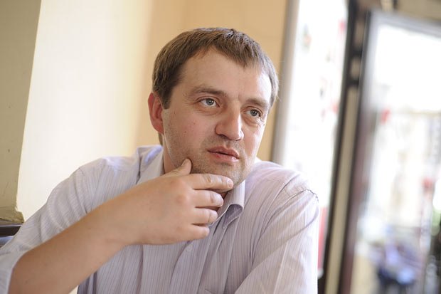Федір Лапій, головний дитячий імунолог Києва, пояснює, що відмова від щеплень насамперед пов'язаний з недовірою до медичних працівників