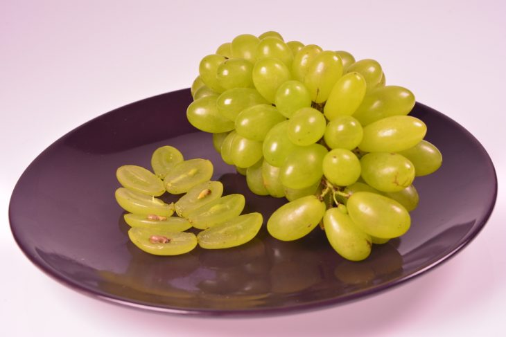 Масло виноградних кісточок, що володіє дуже багатим складом, ще з давніх часів вважається цінним харчовим, косметичним і лікувальним продуктом