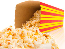Попкорн - це незмінний «супутник» відвідувача кінотеатру, хоча скуштувати таке повітряне блюдо люблять не тільки кіноглядачі