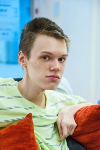 Благодійний фонд «мойм» збирає кошти на апарат штучної вентиляції легенів для свого підопічного Ігоря Гаврилюка з Саратова