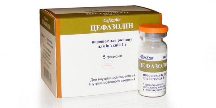 Сухі кірки рекомендується видаляти ватною паличкою, просоченою оливковою олією