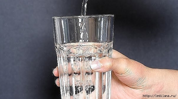 У коментарях до відео   7 простих правил як схуднути за 1 день   Boyarishnik порадила: Не здумайте пити воду перед їжею, не розбавляйте шлунковий сік, інакше гарантований хронічна нестача білка, що призводить до хронічного пошуку чого б поїсти