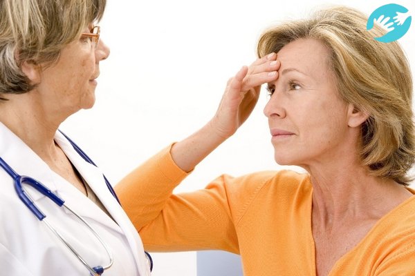 репродуктивна функція починає згасати, яйцеклітина вже не формується в кожному циклі, що тягне гормональний дисбаланс