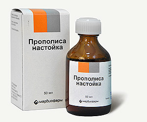Полоскання горла настоянкою прополісу