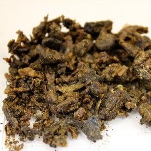 прополіс - 10 грам;   топлене масло - 200 грам