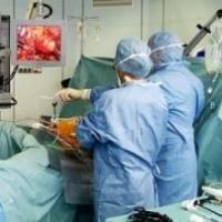 Методи лікування пухлин кишечника за кордоном