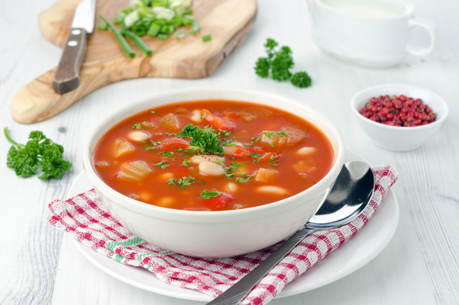 Овочевий суп з квасолею