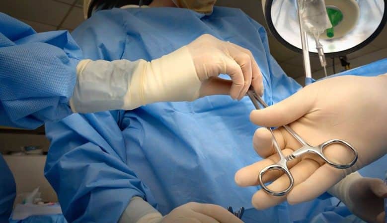 У наших клініках ви можете вилікувати геморой наступними способами: