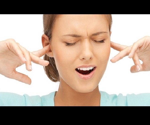 Самостійно виявити точну причину непросто, тому краще відразу відправитися на медичну діагностику, але кожної патології властиві певні симптоми, на які ви можете орієнтуватися