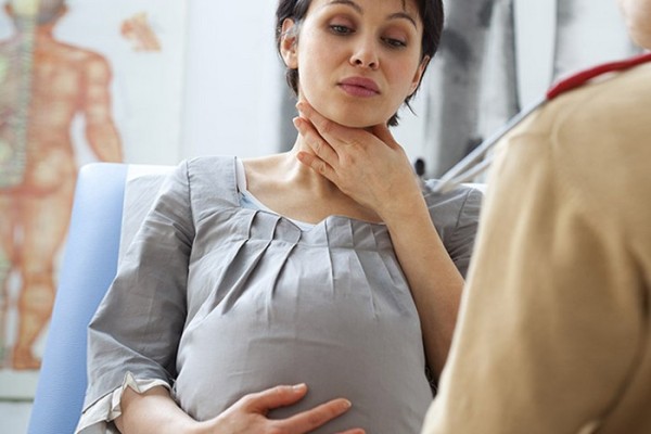 Чим лікувати горло при вагітності
